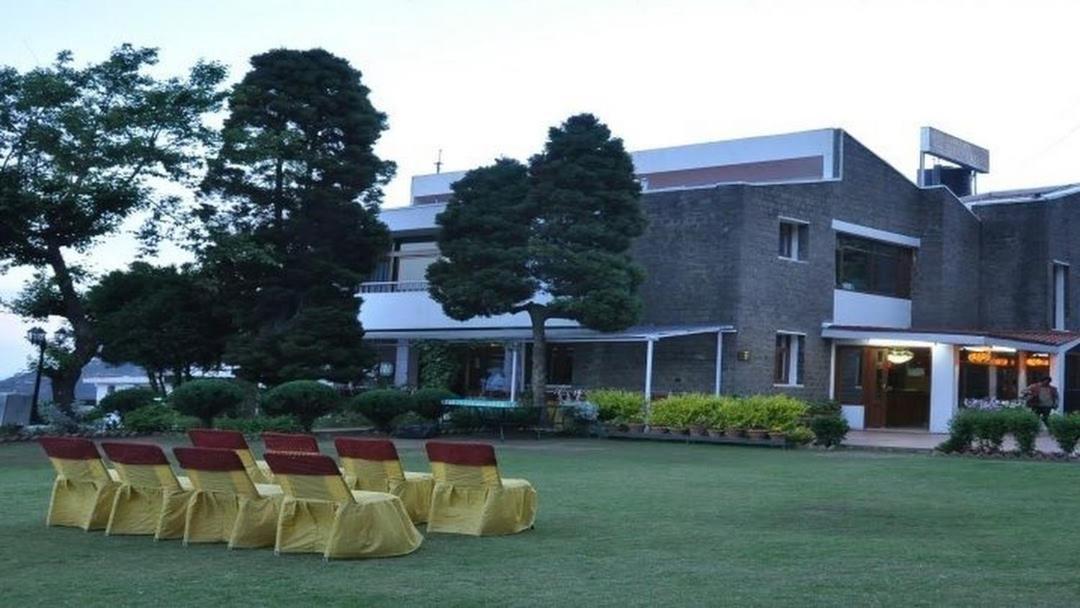 Hotel Blossom Shimla Buitenkant foto