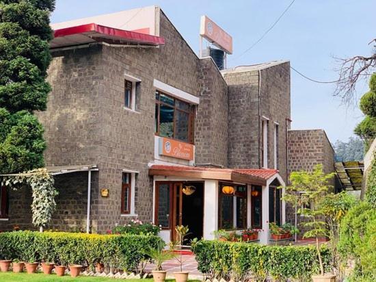 Hotel Blossom Shimla Buitenkant foto