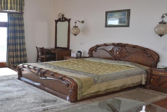Hotel Blossom Shimla Buitenkant foto